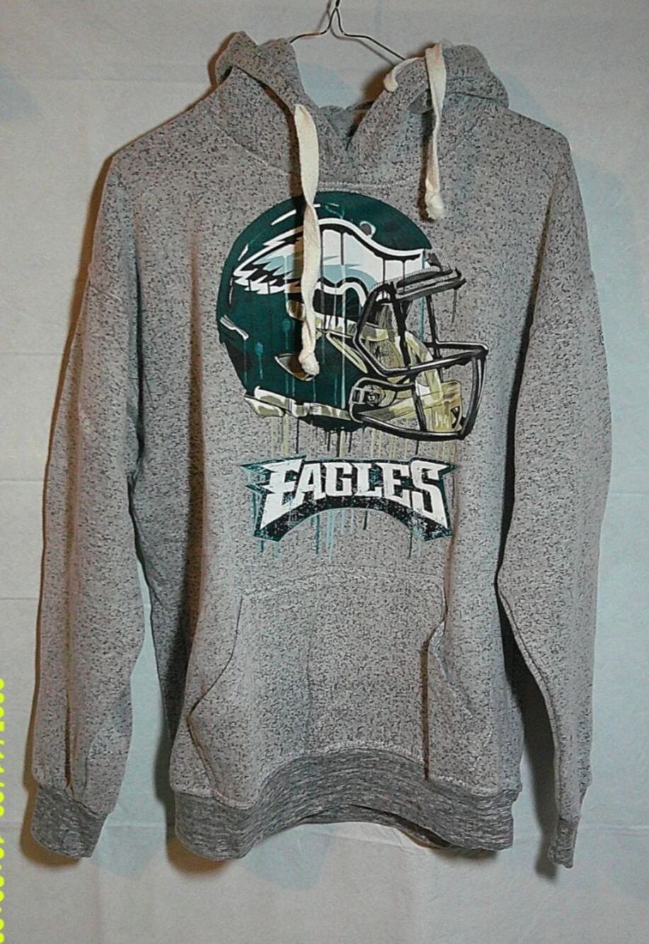 Eagles Hooded Sweatshirt - Men's Large